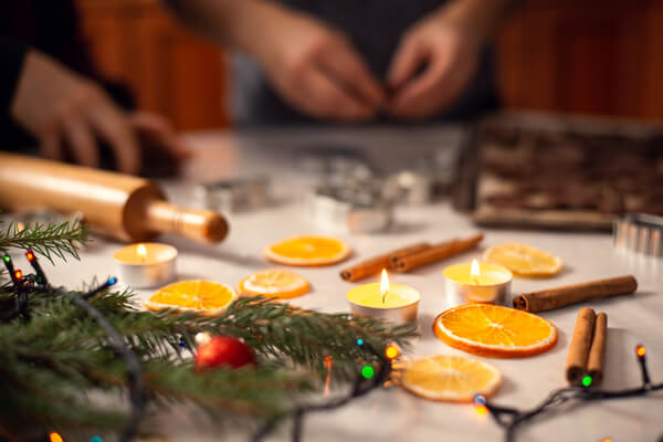 deco-noel-oranges_shutterstock_1848732823